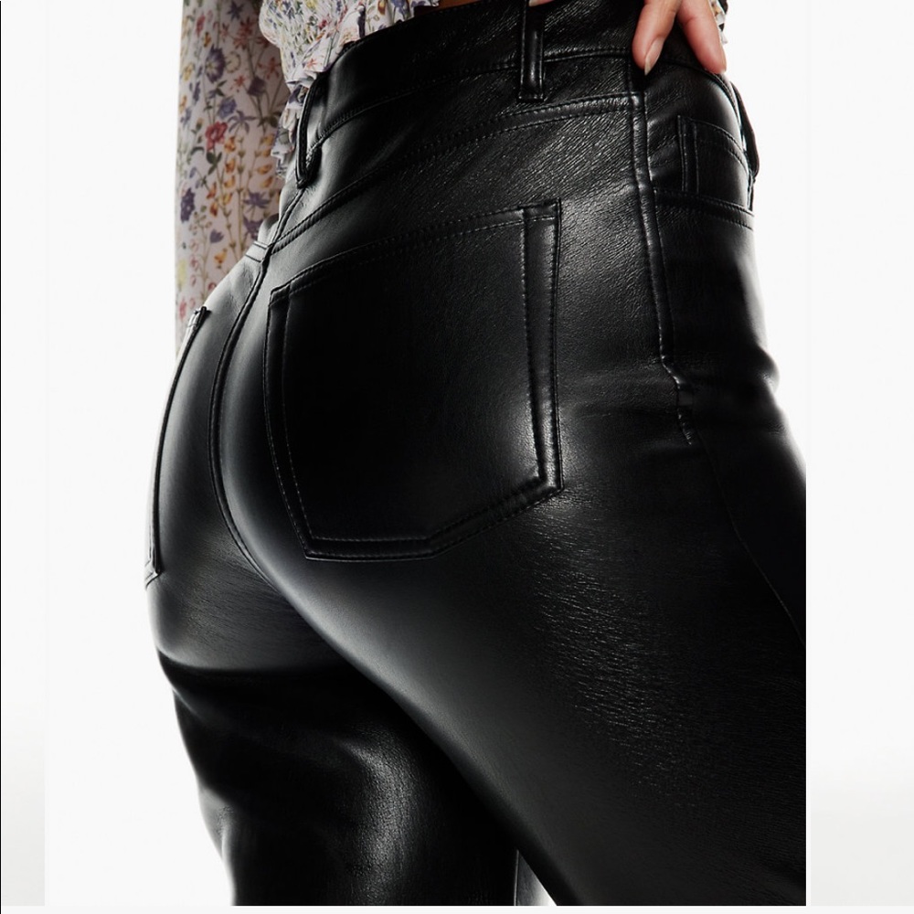 SOLD- Aritzia Wilfred Melina Vegan Leather Pant in Black Regular Size 2 NWT